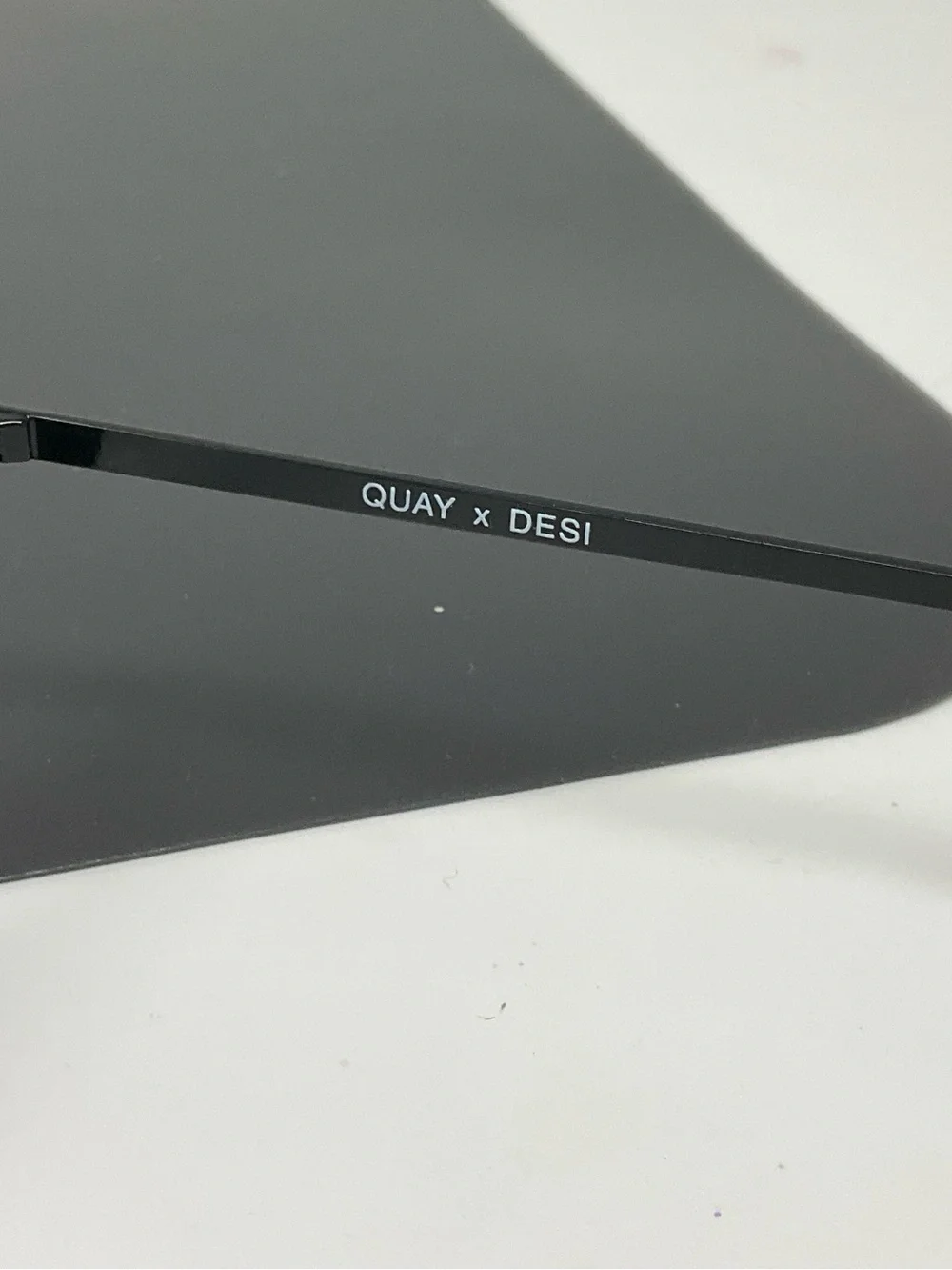 Quay Australia X Desi Perkins High Key Aviator Sunglasses mirror lense scratches
